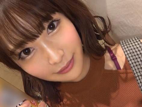 【騎乗位】超絶激カワな美少女がチンコの上で感じる！美乳おっぱいとキレイなカラダで肉棒に感じる姿に大興奮！