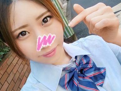 【19歳の敏感ボディ】 制服美少女のFカップおっぱいが暴かれる！ 乳首責めで感じまくり、ウブな反応がたまらない♡