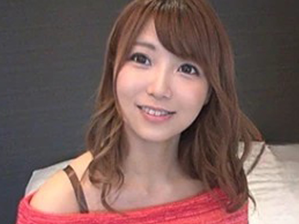 【ヤリマンJDの3Pナンパ】 性に奔放なJDをゲット！ 口もマ○コも精子でパンパンになるまでハメまくり♡ 乱れまくる姿は必見！