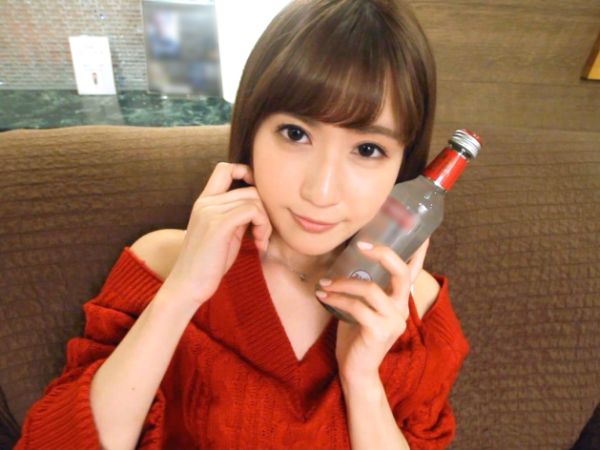 【公園ナンパ即ハメ】『外でするの興奮する…』ドスケベJDをゲット！即ホテルでねっちょりフェラ♥ 生挿入で膣奥まで突かれ、イキまくる！公園からホテルまで、エロすぎるJDの淫乱プレイ！