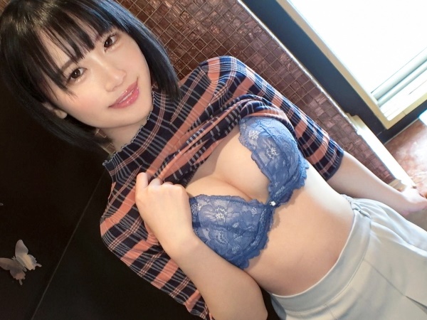 【超絶キツマン美少女】指一本もキツキツな激カワ娘が愛液ダダ漏れ！濡れまくるマンコで大洪水♡敏感すぎるカラダが感じまくるエロすぎSEX！