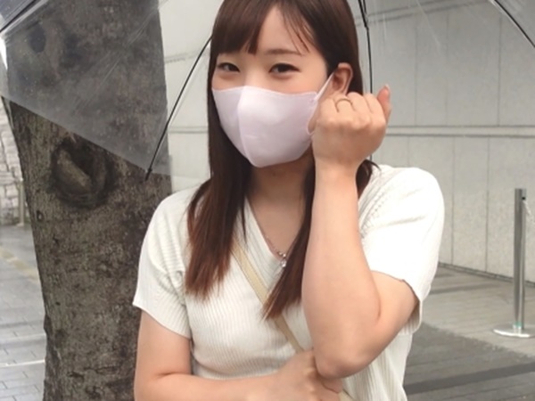 【童顔妻の危険な遊び】旦那への不満を不倫で解消！責めと首絞めファックでSとMを自在に使い分け、イキまくる背徳の快楽に溺れる人妻！！