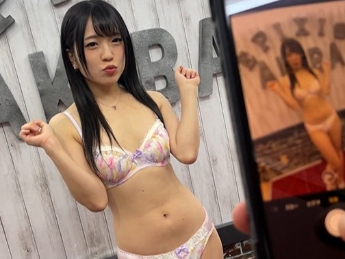 【美少女と禁断のプライベートSEX】『ダメ…誰かに見られちゃう…』南梨央奈ちゃんと内緒の生ハメ♡AV女優とのリアルな関係がここに！バチュバチュと絡み合うカラダ…秘密の時間を盗撮風に激写！