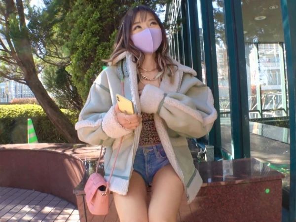 【ギャルコス3P乱れ狂い】美ボディギャルが過激コスプレで3Pセックス！美脚を震わせながら感じまくり、特濃精子を顔にぶっかけられ大興奮！エロギャルの本気イキが止まらない！