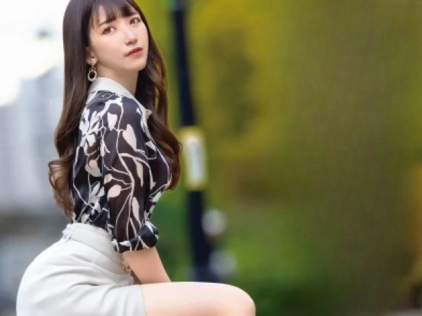 【禁断の背徳愛】『奥さんに悪いから…』音楽教師が年上既婚男性と秘密の情事！禁断の中出しを膣内で受け止め、優越感に浸る背徳の快楽に溺れる不倫性交♡