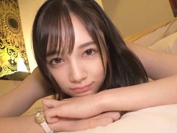 【美白スレンダー美少女と秘密のハメ撮り】『いっぱい出してね♥』透き通るような肌の巨乳娘とプライベート感MAXのエッチな時間！美ボディを独り占めしちゃうぞ♡